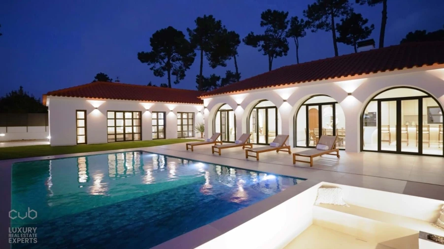 Moradia T4 para Venda em Amora Foto 1