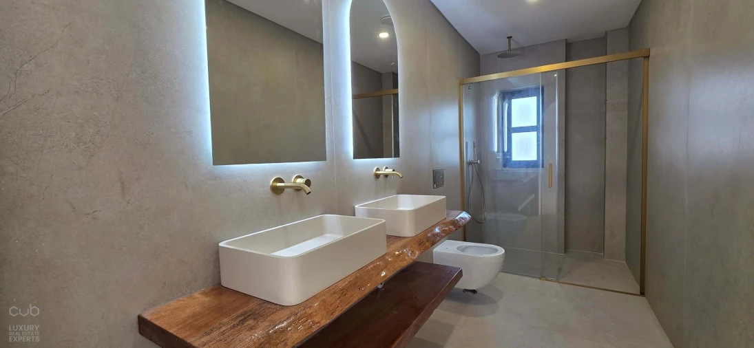 Moradia T4 para Venda em Amora Foto 19