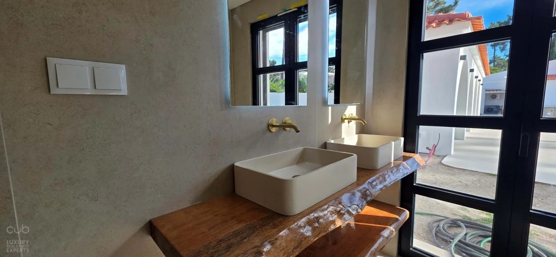 Moradia T4 para Venda em Amora Foto 27