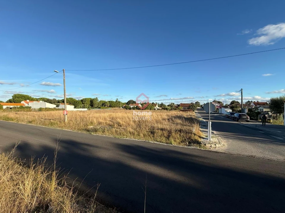 Terreno para Venda em Torrão Foto 1