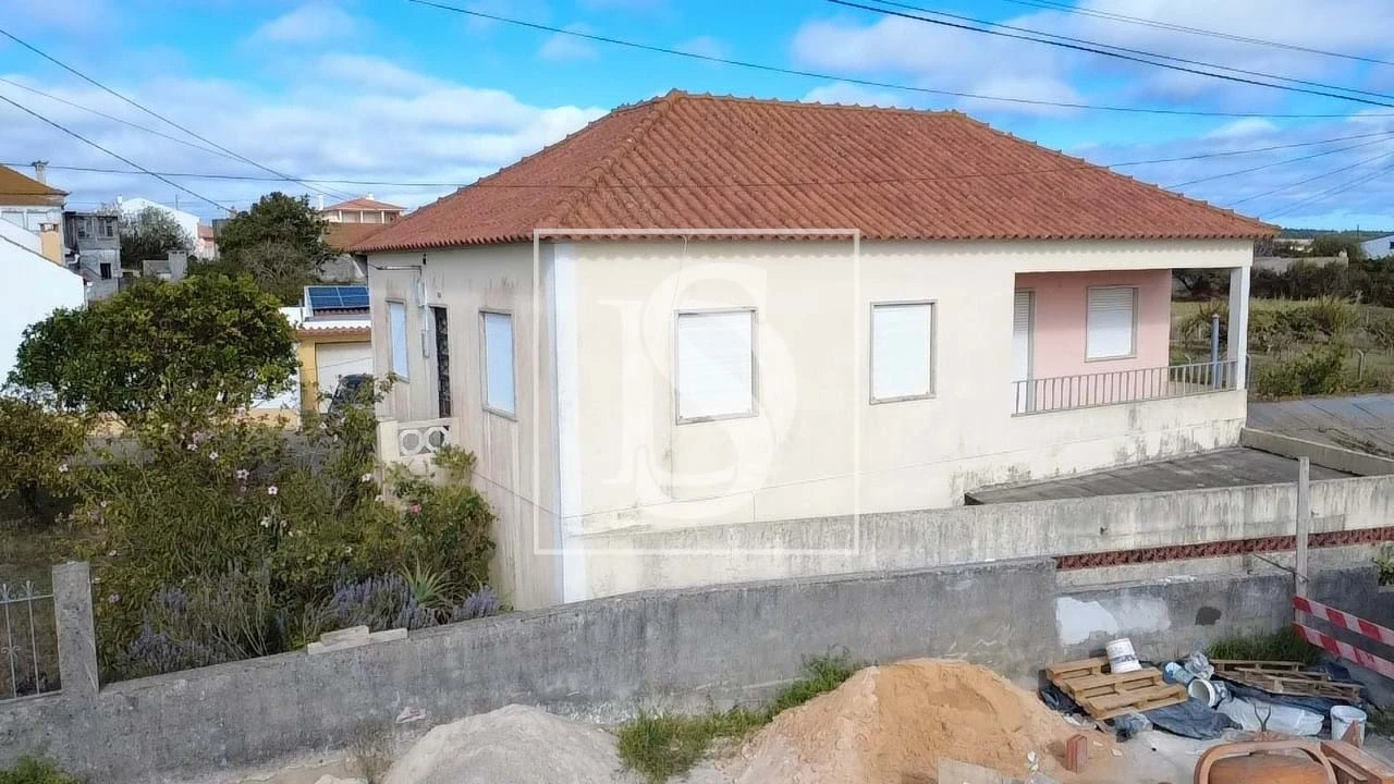 Moradia T3 para Venda em Miragaia e Marteleira Foto 41