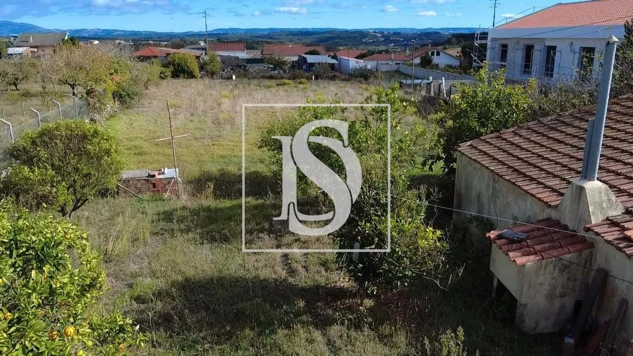 Moradia T3 para Venda em Miragaia e Marteleira Foto 12