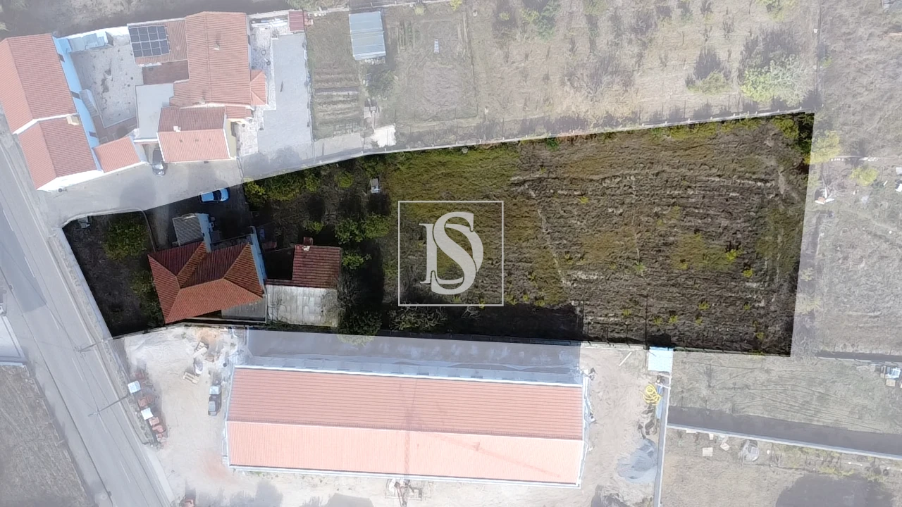 Moradia T3 para Venda em Miragaia e Marteleira Foto 4