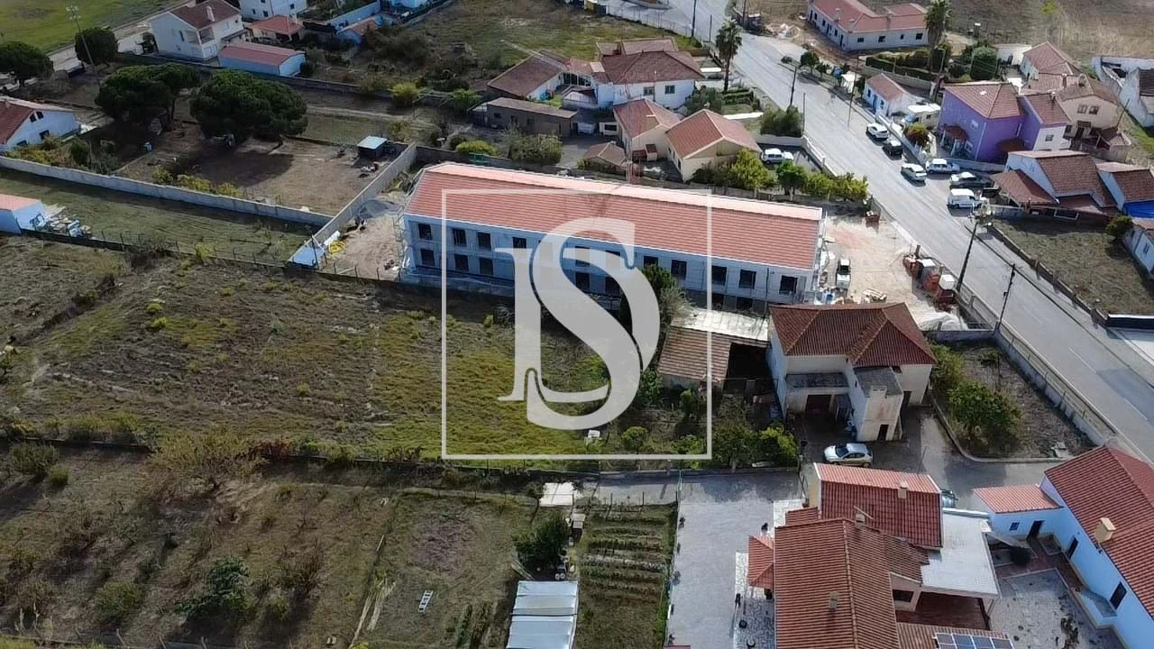 Moradia T3 para Venda em Miragaia e Marteleira Foto 37