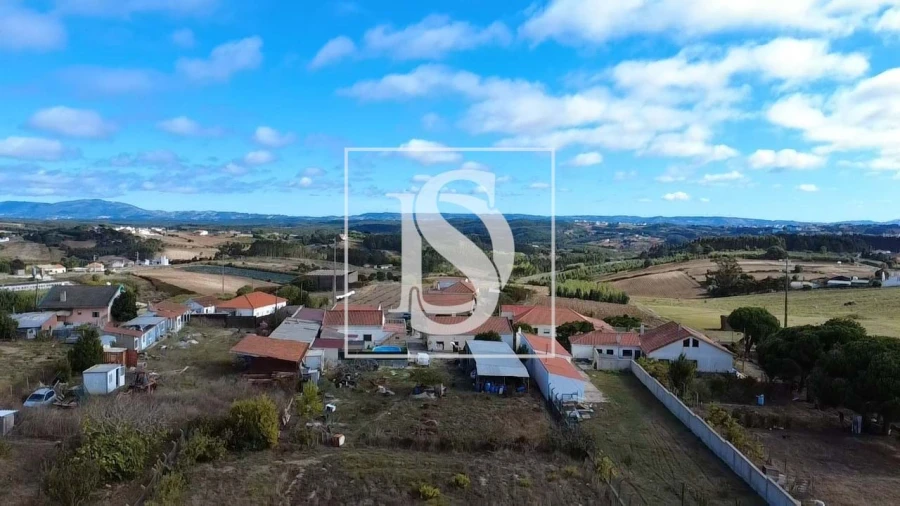 Moradia T3 para Venda em Miragaia e Marteleira Foto 11