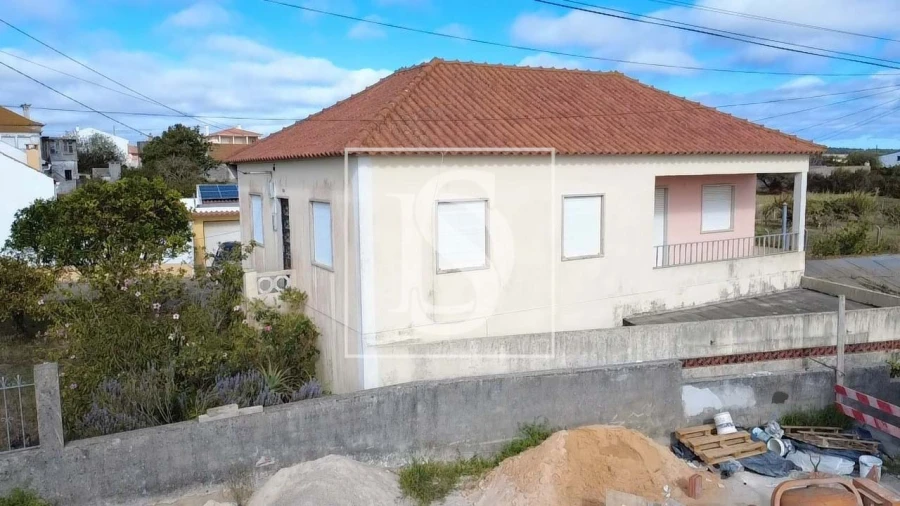 Moradia T3 para Venda em Miragaia e Marteleira Foto 41