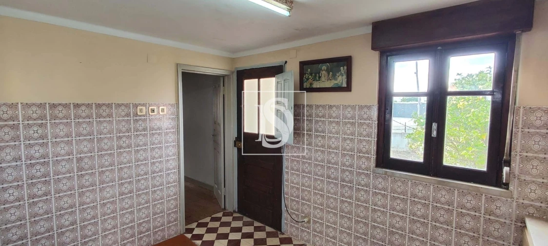 Moradia T3 para Venda em Miragaia e Marteleira Foto 16