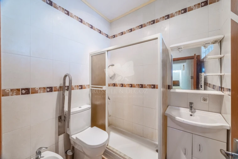 Moradia T4 para Venda em Olhão Foto 13