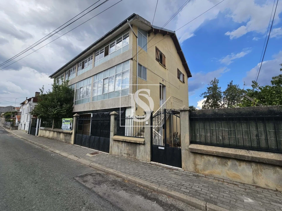 Moradia T10 para Venda em Sé, Santa Maria e Meixedo Foto 3