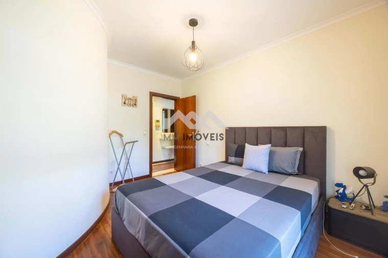 Apartamento T1 para Venda em Santa Marinha Foto 9