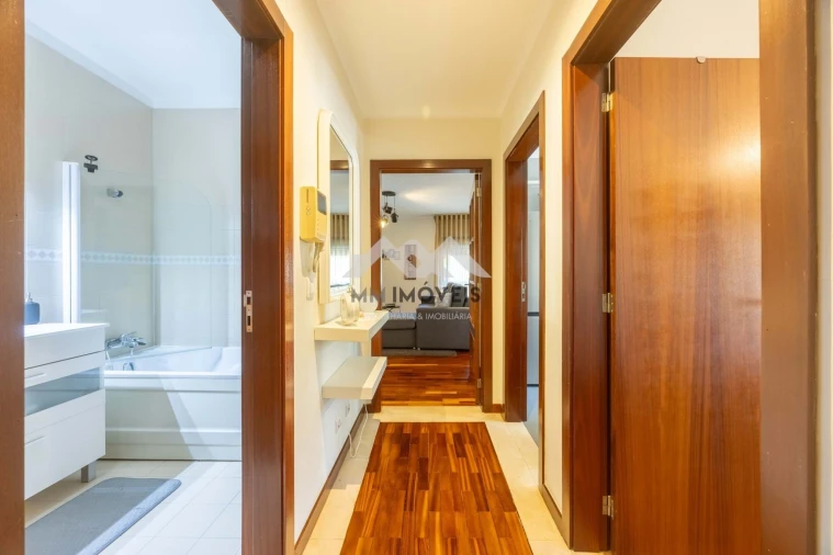 Apartamento T1 para Venda em Santa Marinha Foto 17