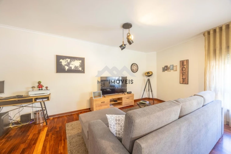 Apartamento T1 para Venda em Santa Marinha Foto 28