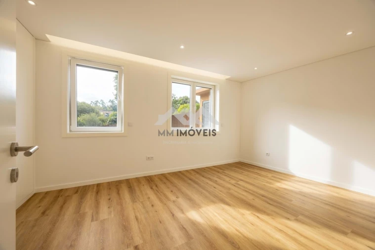 Moradia T4 para Venda em Aguas Santas Foto 21