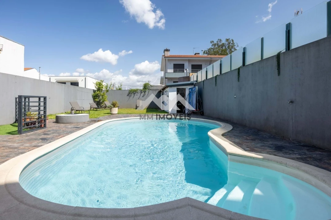 Moradia T3 para Venda em Cidade da Maia Foto 20