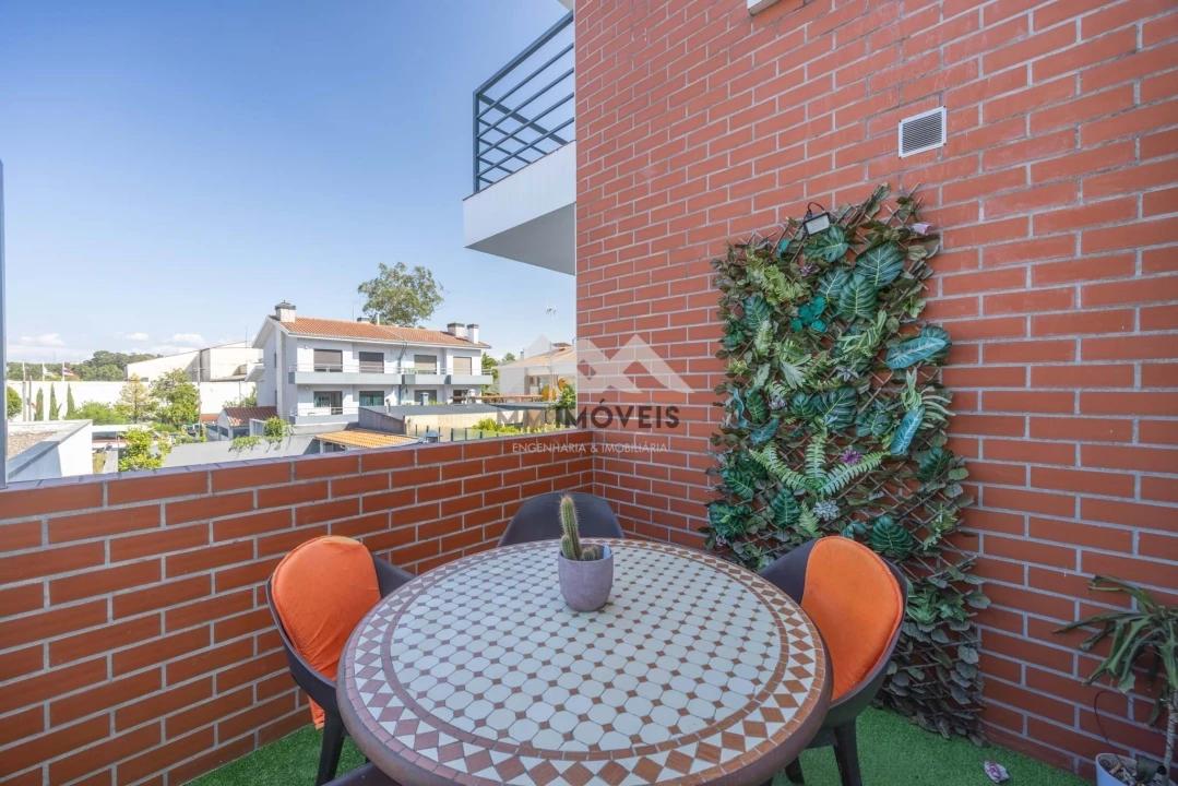 Moradia T3 para Venda em Cidade da Maia Foto 82