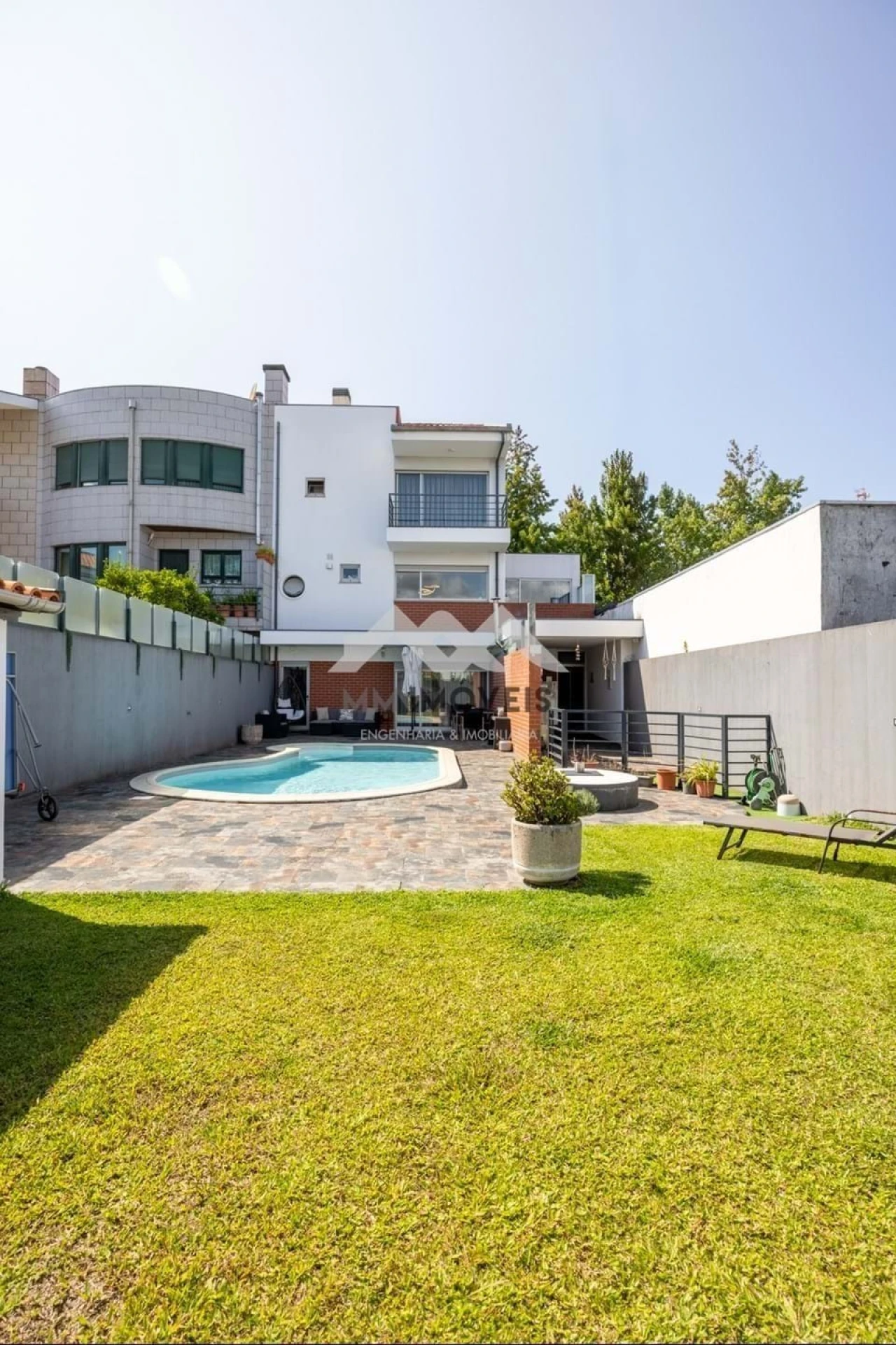 Moradia T3 para Venda em Cidade da Maia Foto 53