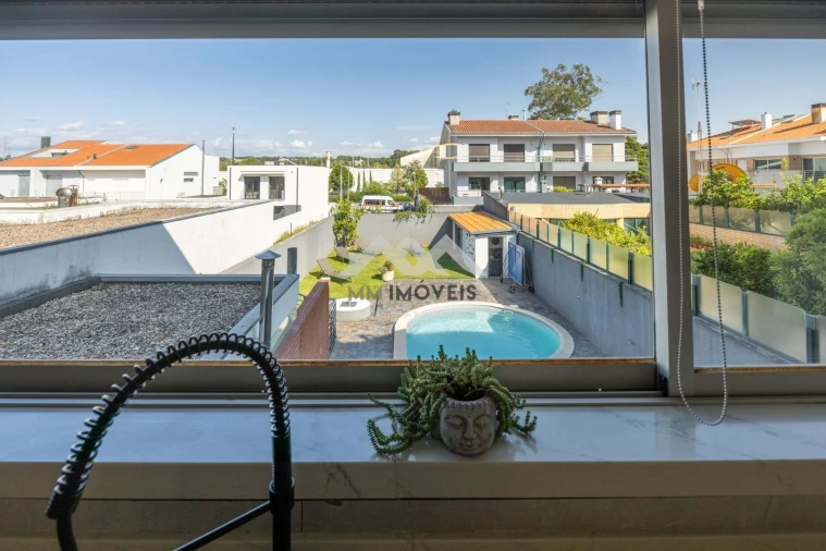 Moradia T3 para Venda em Cidade da Maia Foto 81