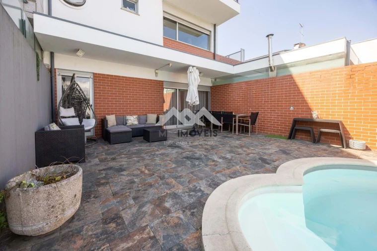 Moradia T3 para Venda em Cidade da Maia Foto 57