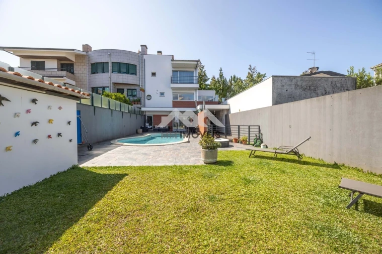 Moradia T3 para Venda em Cidade da Maia Foto 21