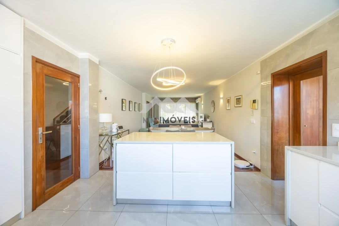 Moradia T3 para Venda em Cidade da Maia Foto 43