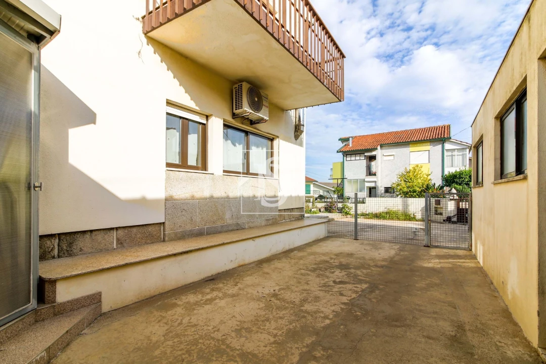 Moradia para Venda em Arcozelo Foto 10