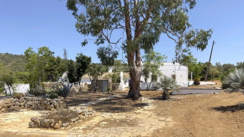 Moradia T14 para Venda em Loule (São Clemente)