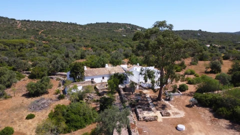 Moradia T14 para Venda em Loule (São Clemente)