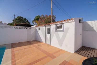 Moradia T4 para Venda em Albufeira e Olhos de Água
