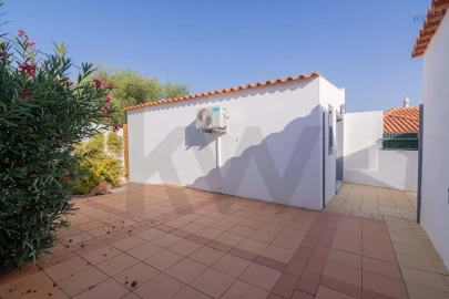 Moradia T4 para Venda em Albufeira e Olhos de Água
