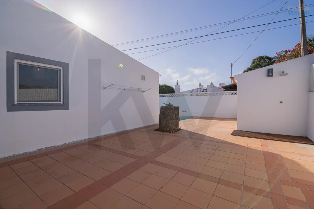 Moradia T4 para Venda em Albufeira e Olhos de Água Foto 21