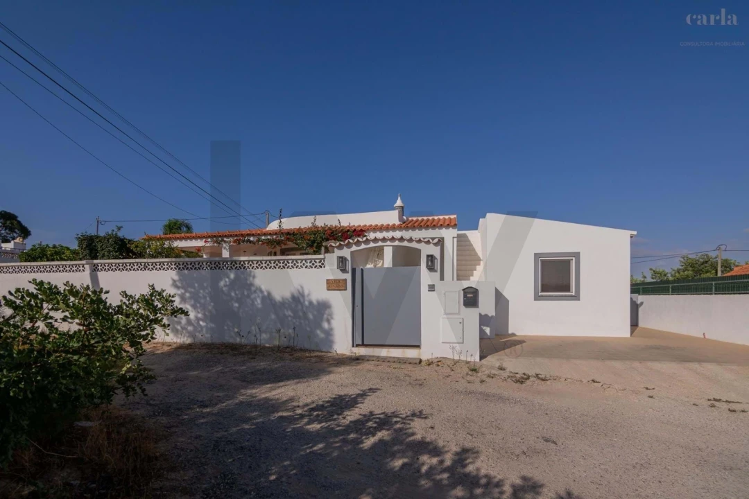 Moradia T4 para Venda em Albufeira e Olhos de Água Foto 11
