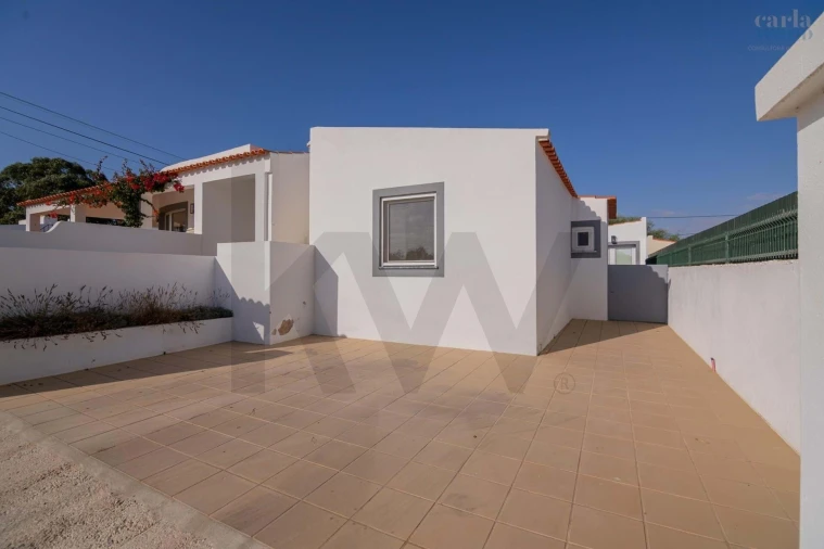 Moradia T4 para Venda em Albufeira e Olhos de Água Foto 14