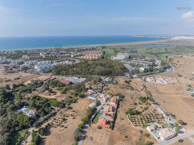 Moradia T4 para Venda em Albufeira e Olhos de Água Foto 8