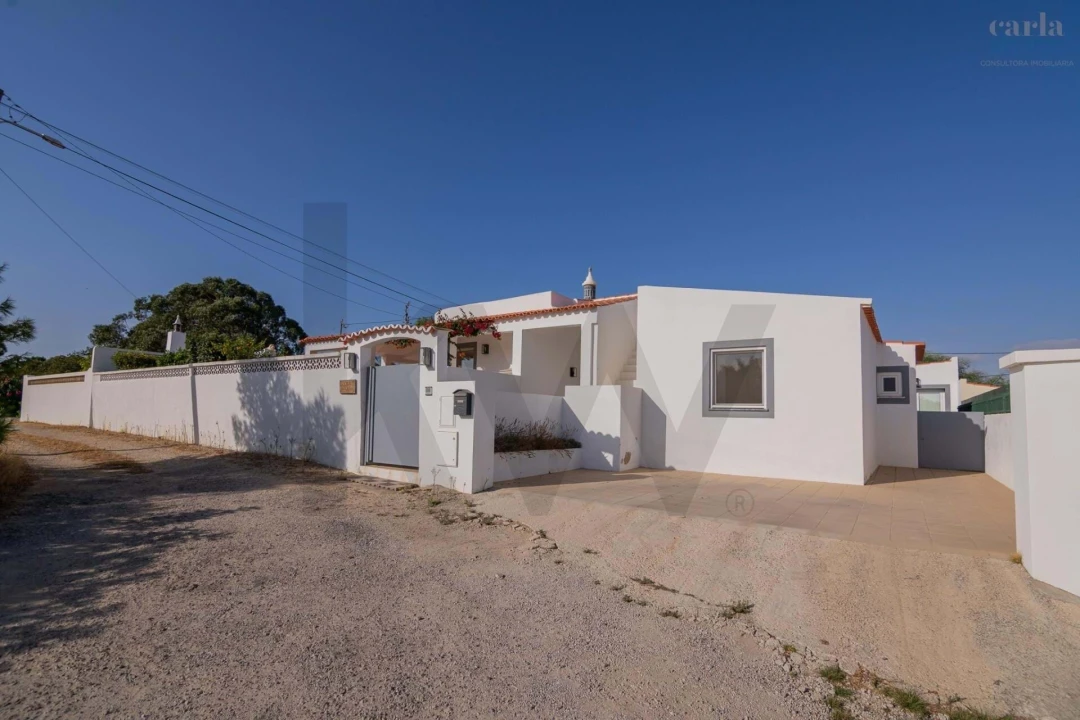Moradia T4 para Venda em Albufeira e Olhos de Água Foto 10