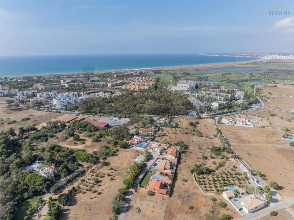 Moradia T4 para Venda em Albufeira e Olhos de Água Foto 8