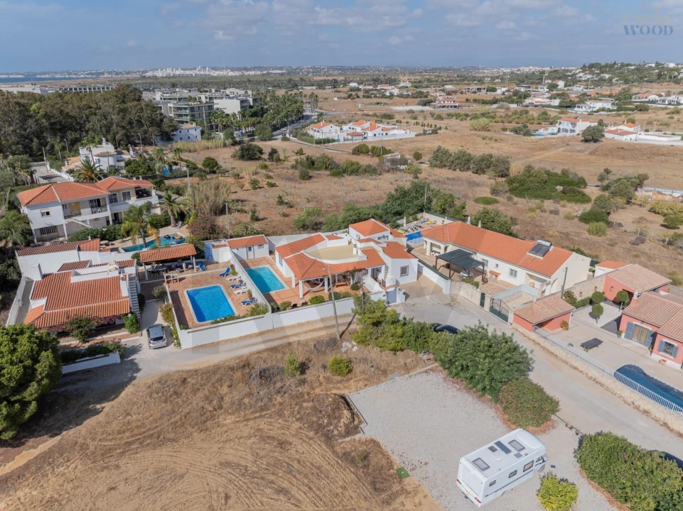 Moradia T4 para Venda em Albufeira e Olhos de Água Foto 9