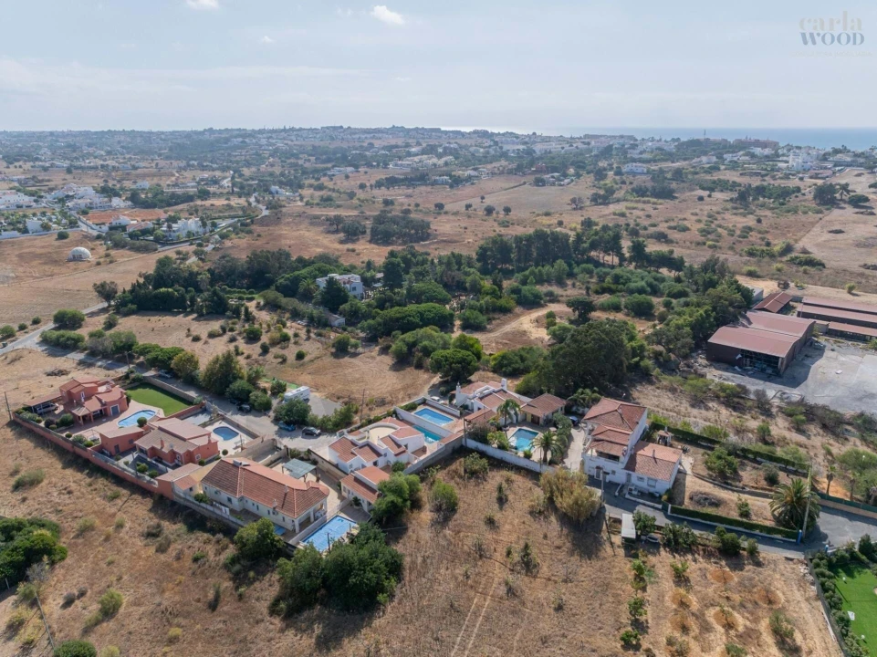 Moradia T4 para Venda em Albufeira e Olhos de Água Foto 7