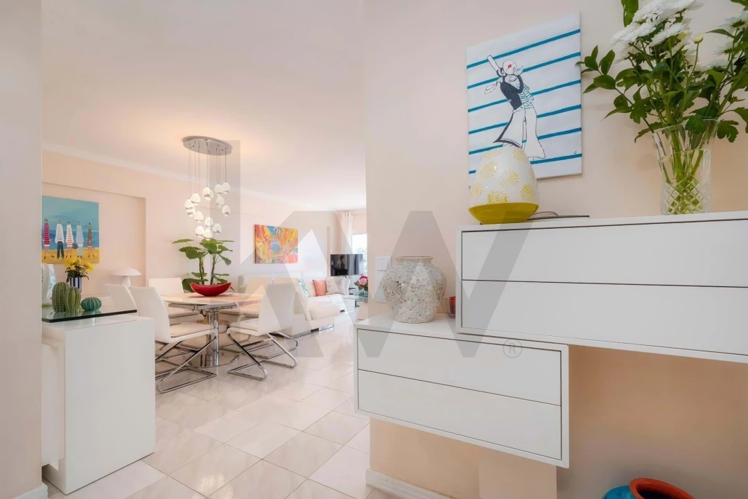 Apartamento T2 para Venda em Quarteira Foto 5