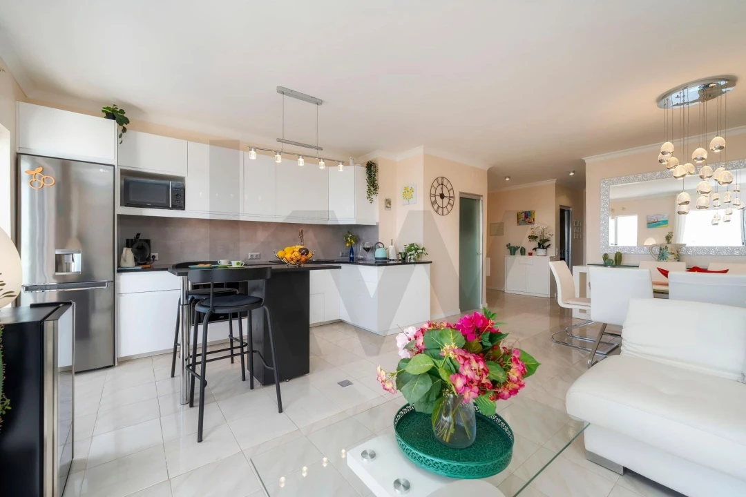 Apartamento T2 para Venda em Quarteira Foto 12