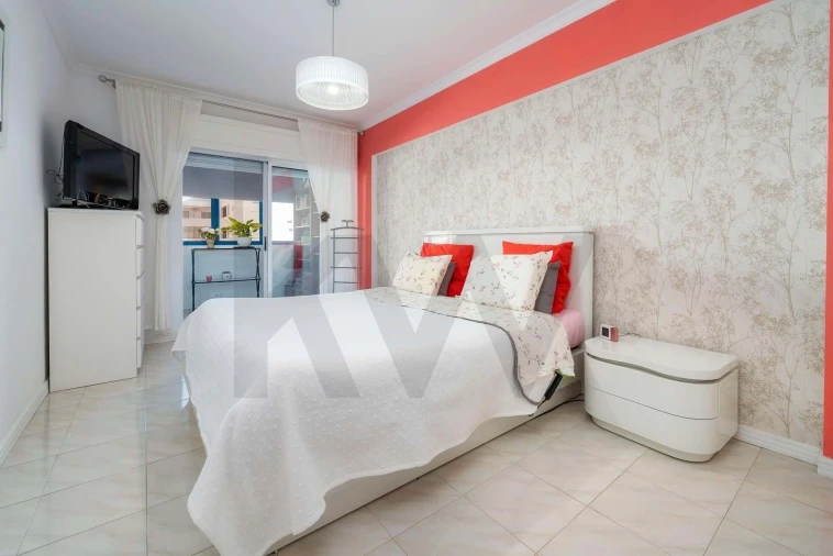 Apartamento T2 para Venda em Quarteira Foto 17