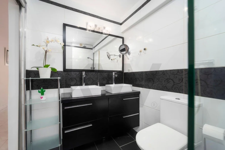 Apartamento T2 para Venda em Quarteira Foto 21