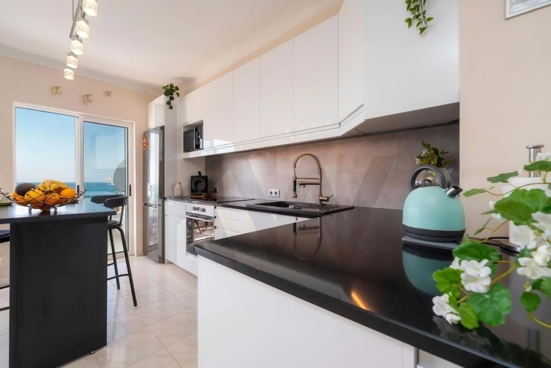 Apartamento T2 para Venda em Quarteira Foto 10
