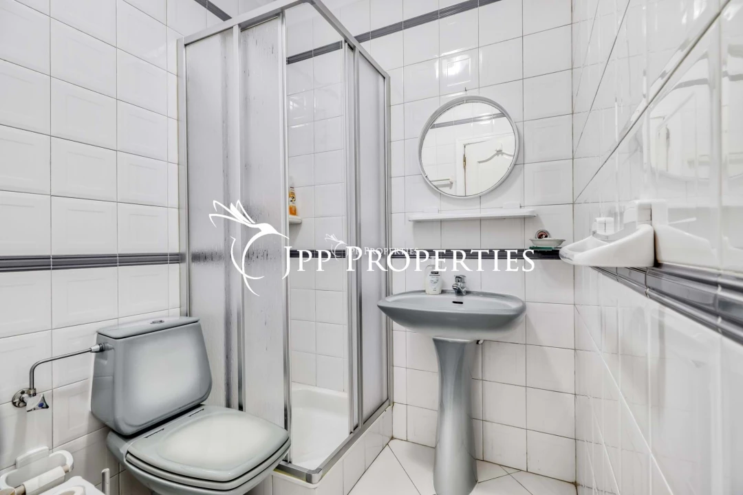 Apartamento T2 para Venda em Quarteira Foto 16