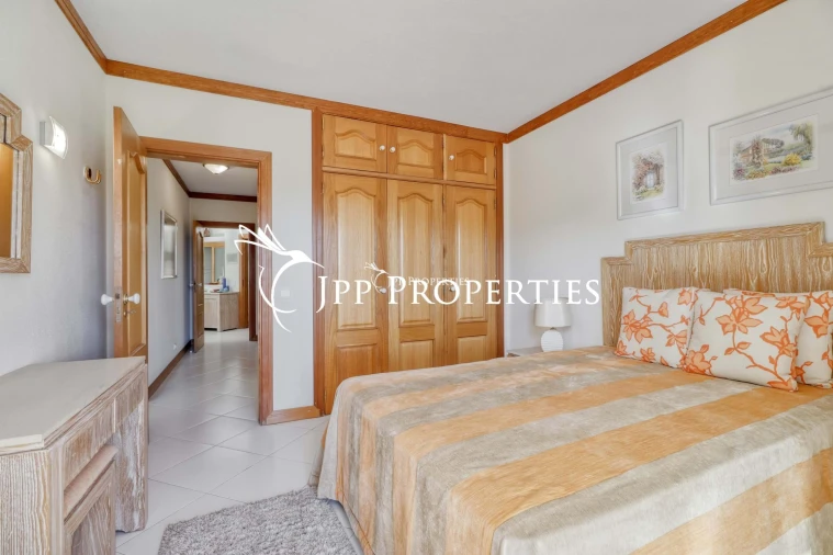 Apartamento T2 para Venda em Quarteira Foto 13