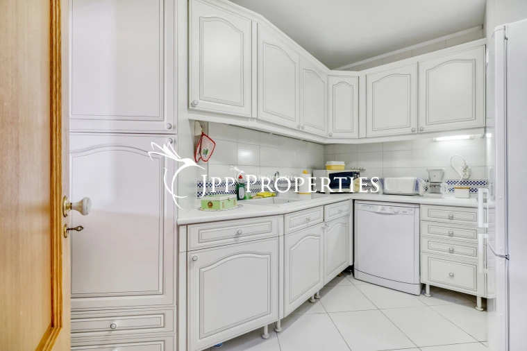 Apartamento T2 para Venda em Quarteira Foto 18