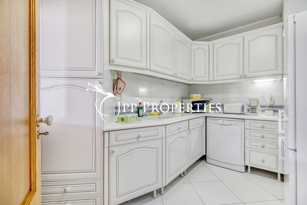 Apartamento T2 para Venda em Quarteira Foto 18