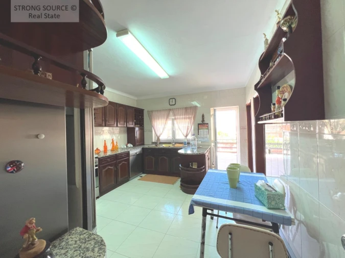 Moradia T5 para Venda em Cadaval e Pêro Moniz Foto 40