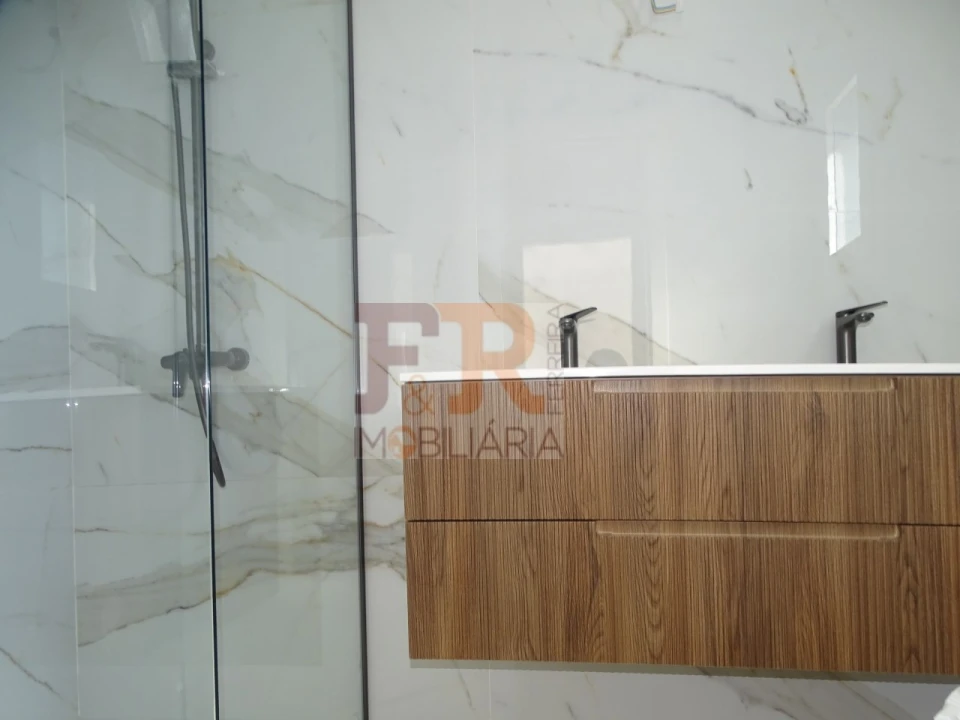 Moradia T3 para Venda em Azeitão (São Lourenço e São Simão) Foto 16