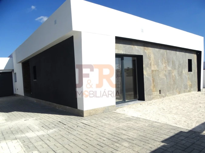 Moradia T3 para Venda em Azeitão (São Lourenço e São Simão)
