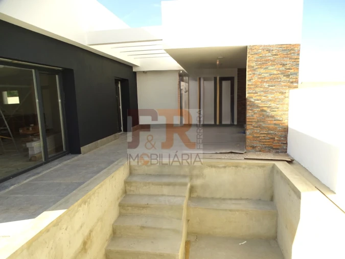 Moradia T3 para Venda em Azeitão (São Lourenço e São Simão) Foto 2